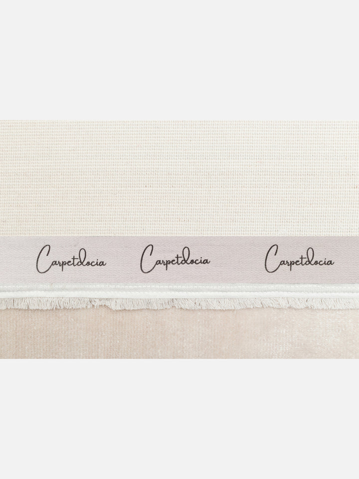 Victoria %100 TENCEL™ Lyocell El Emeği ile Üretilen Halı IVORY CREAM Carpetdocia kenar şeridi detayı